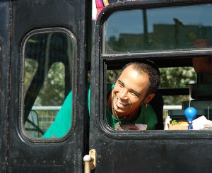 tastingoz05_lachiva_withasmile